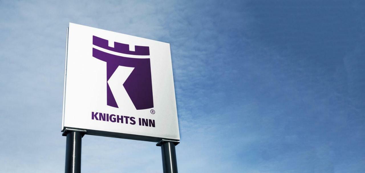 Knights Inn Lethbridge Esterno foto